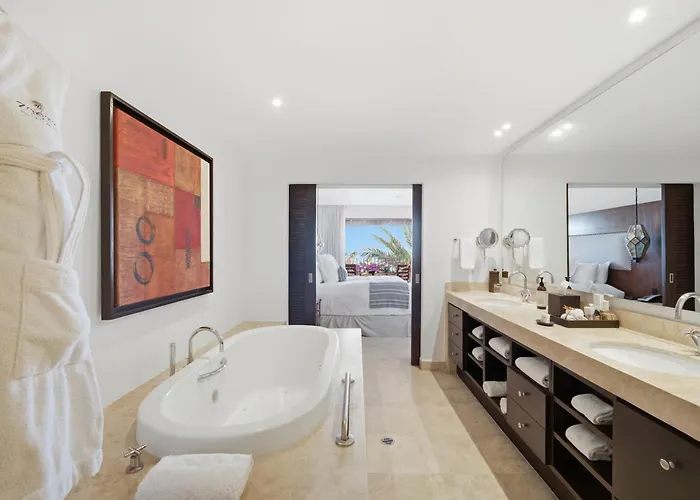 Presidential Three Bedroom Ocean View - Casa Del Mar *